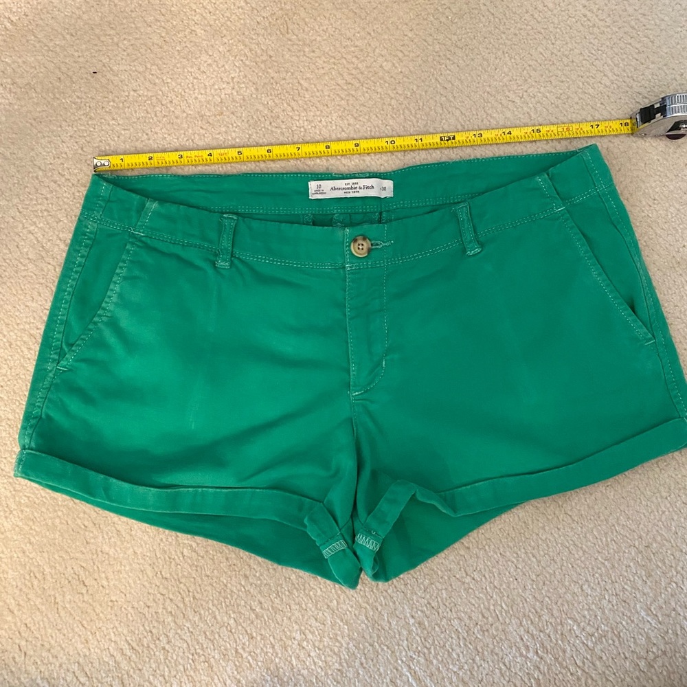 Abercrombie & Fitch green shorts